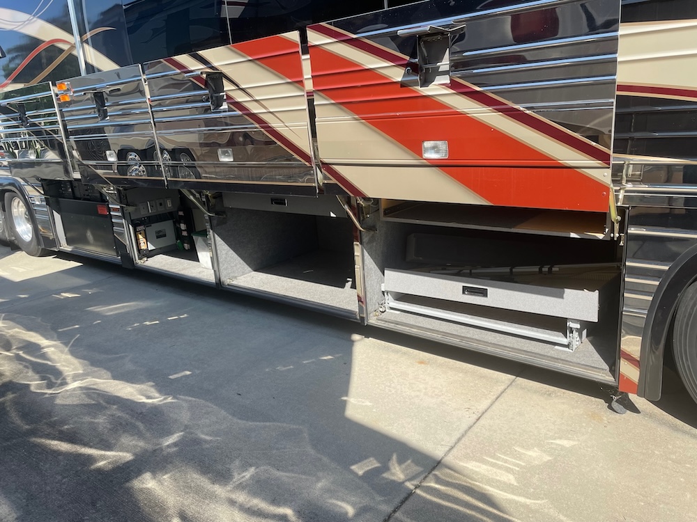 2001 Prevost Country Coach XLII For Sale