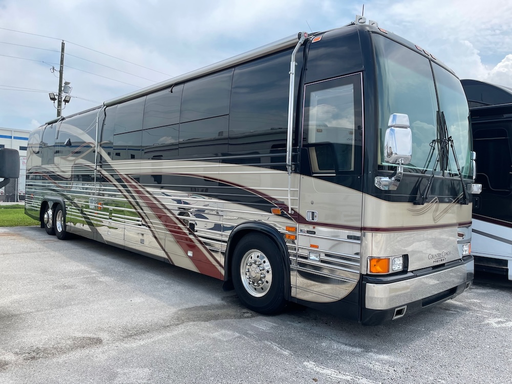 2001 Prevost Country Coach XLII For Sale