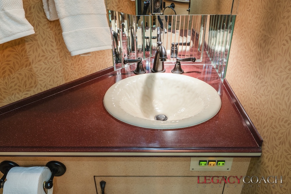 2001 Prevost Country Coach XLII For Sale