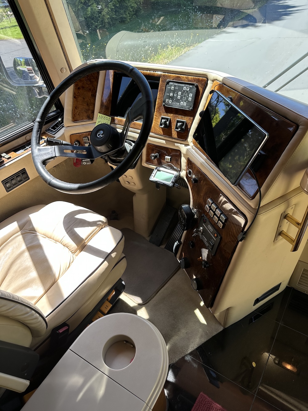 2001 Prevost Country Coach XLII For Sale