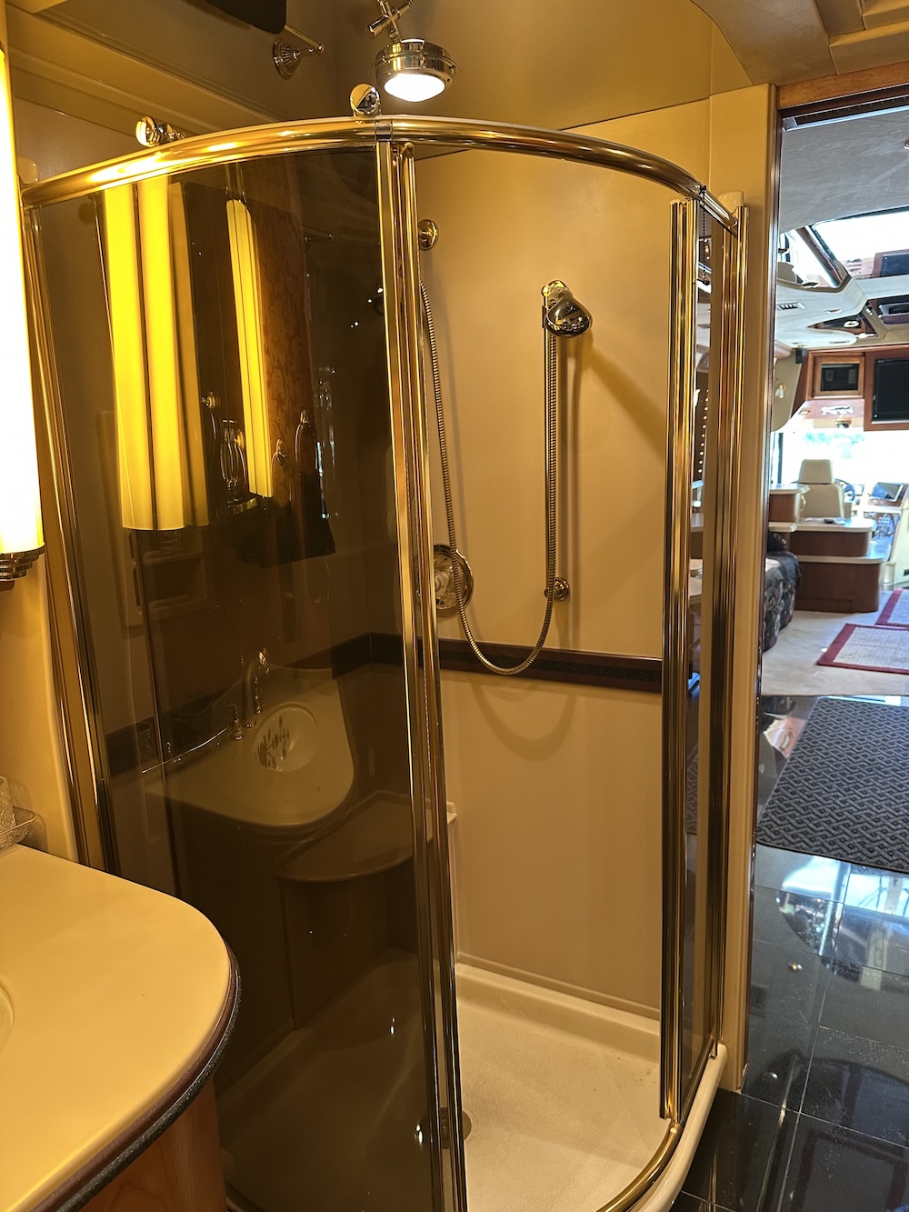 2001 Prevost Country Coach XLII For Sale