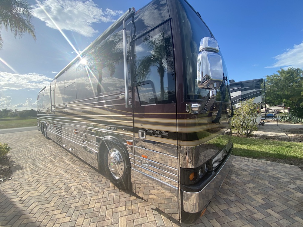 2001 Prevost Liberty XLII For Sale