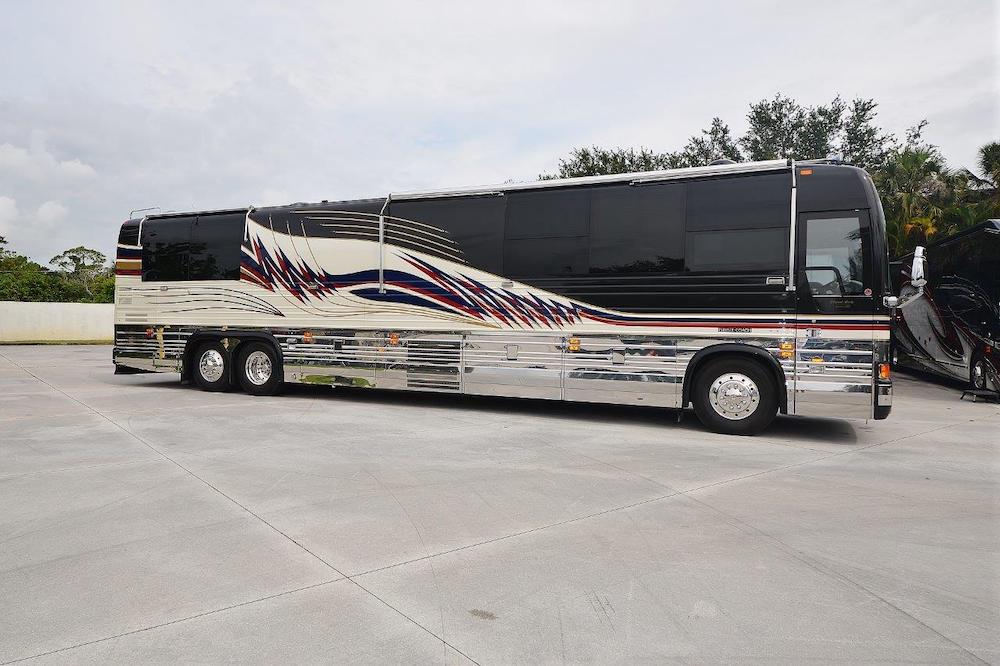 2001 Prevost Liberty XLII For Sale