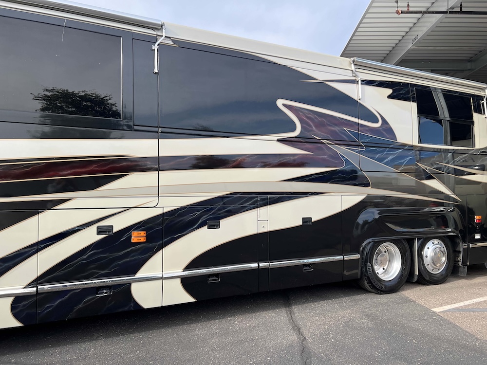 2001 Prevost Marathon H3-45 For Sale