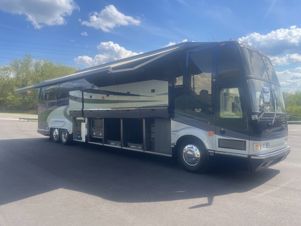 2001 Prevost Marathon H3-45 For Sale