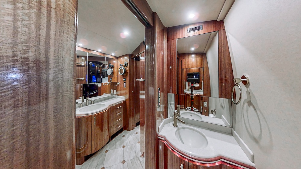 2001 Prevost Marathon H3-45 For Sale