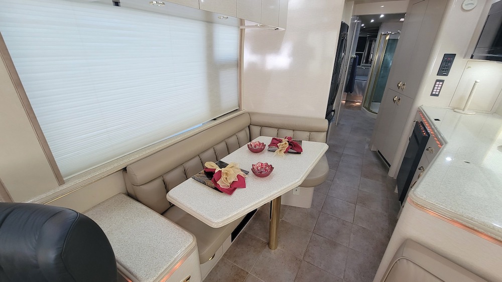 2001 Prevost Marathon XLII For Sale