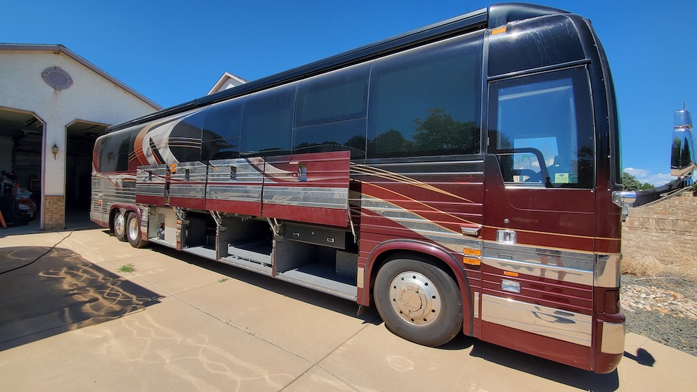 2001 Prevost Marathon XLII For Sale