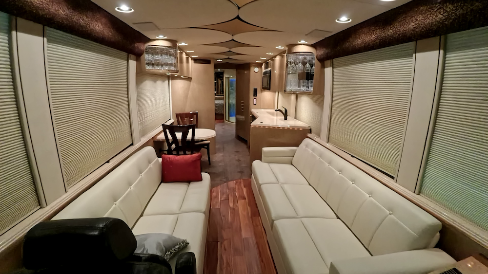 2001 Prevost Marathon XLII For Sale