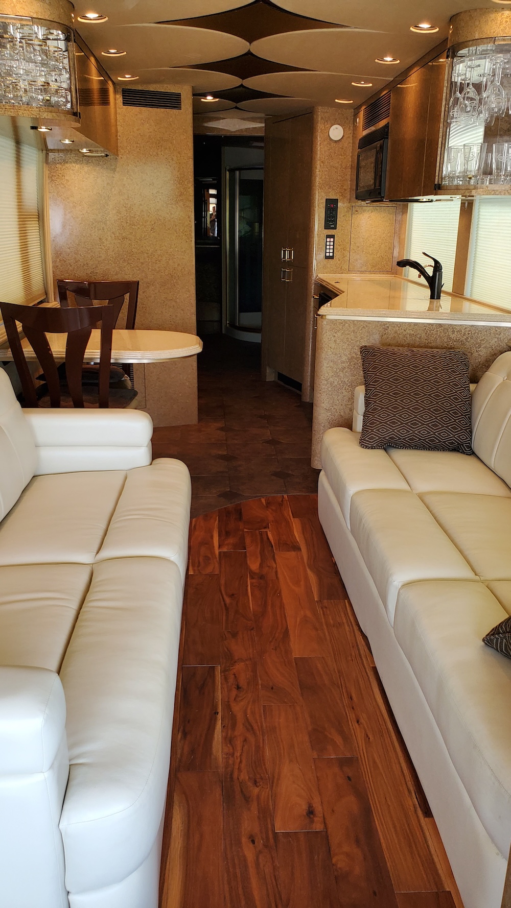 2001 Prevost Marathon XLII For Sale