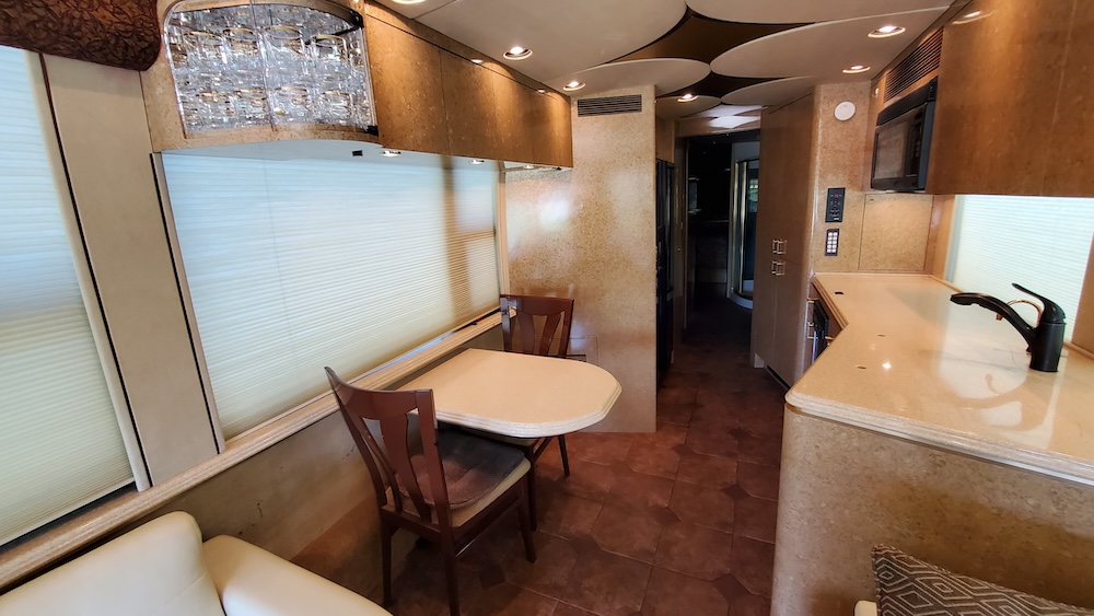 2001 Prevost Marathon XLII For Sale