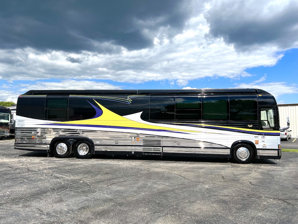 2001 Prevost Marathon XLII For Sale