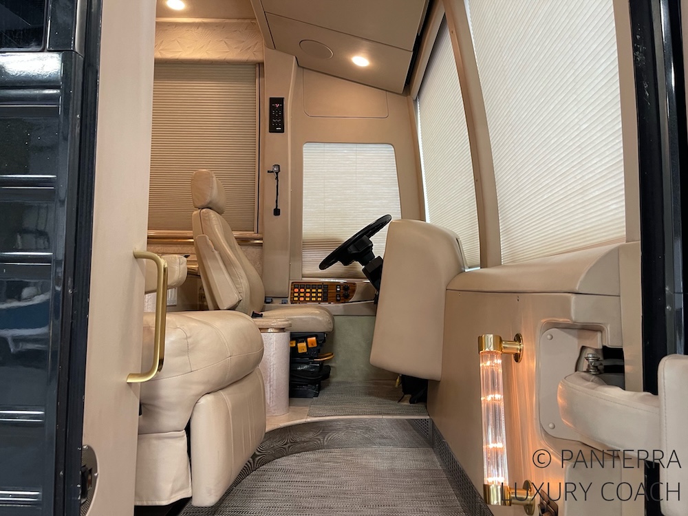 2001 Prevost Marathon XLII For Sale