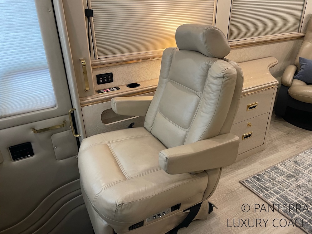 2001 Prevost Marathon XLII For Sale