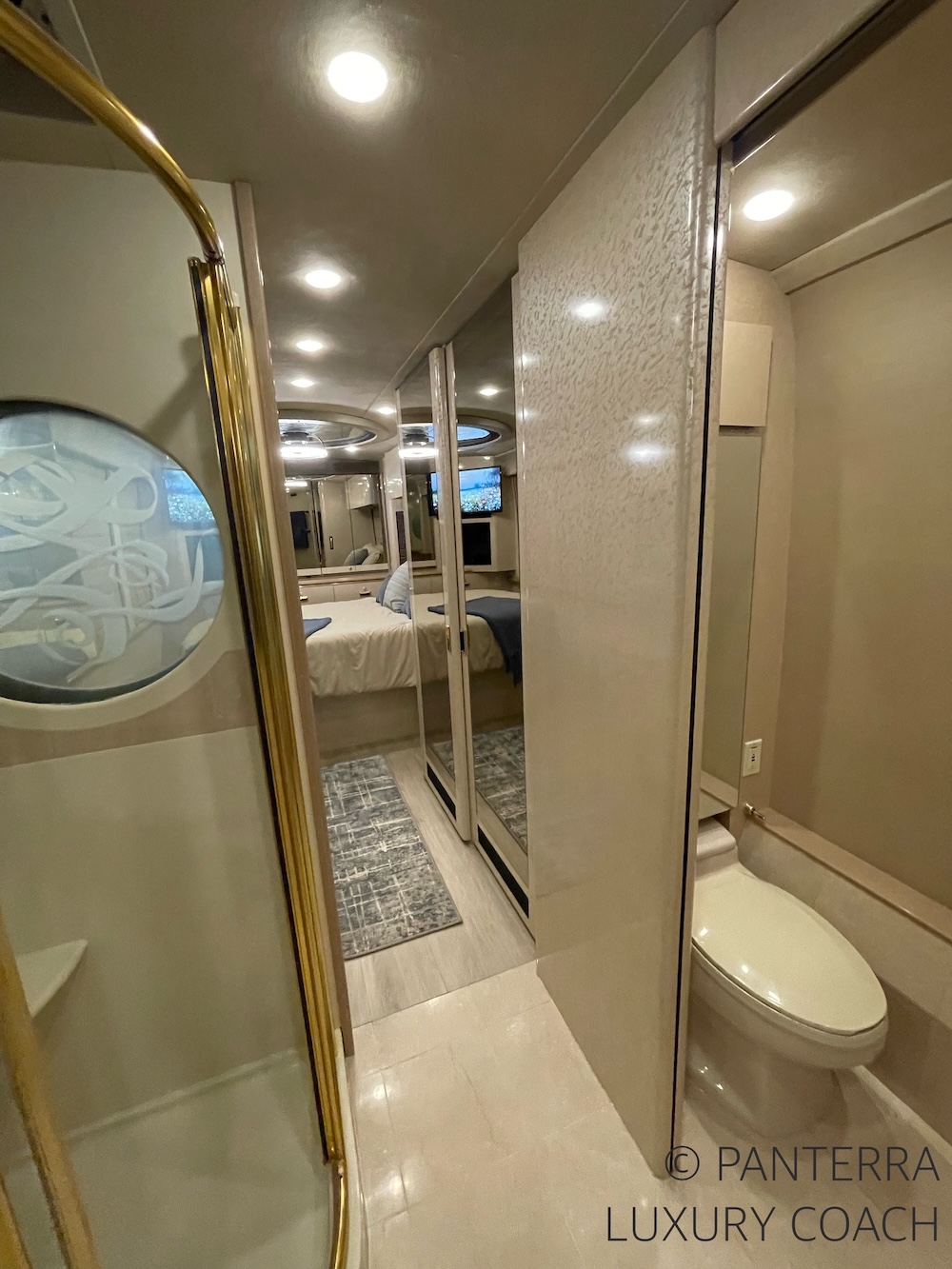 2001 Prevost Marathon XLII For Sale