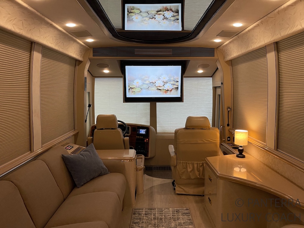 2001 Prevost Marathon XLII For Sale