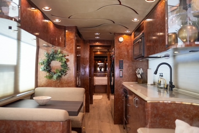 2001 Prevost Marathon XLII For Sale