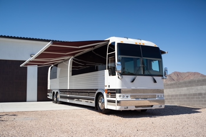 2001 Prevost Marathon XLII For Sale