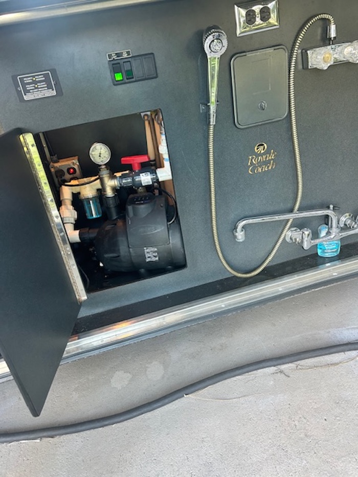 2006 Prevost Royale XLII For Sale