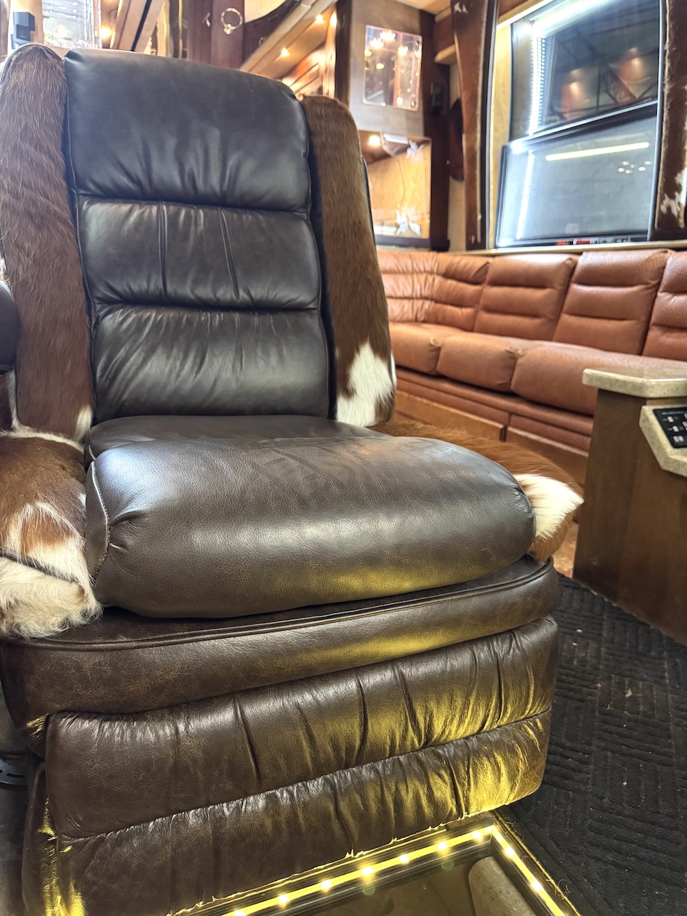 2001 Prevost Royale XLII For Sale