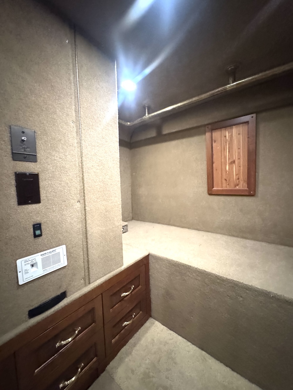 2001 Prevost Royale XLII For Sale