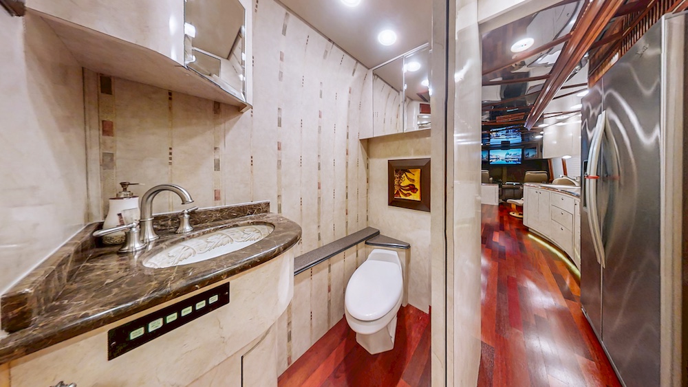 2001 Prevost Vision XLII For Sale