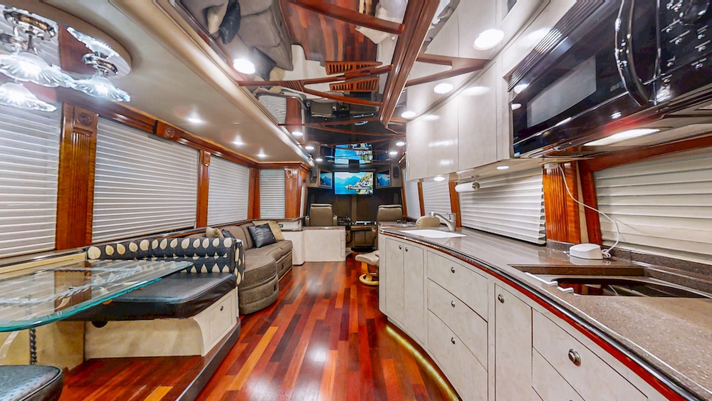 2001 Prevost Vision XLII For Sale