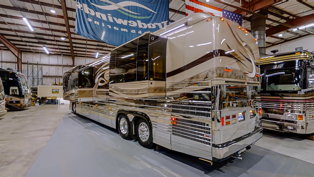 2001 Prevost Vision XLII For Sale