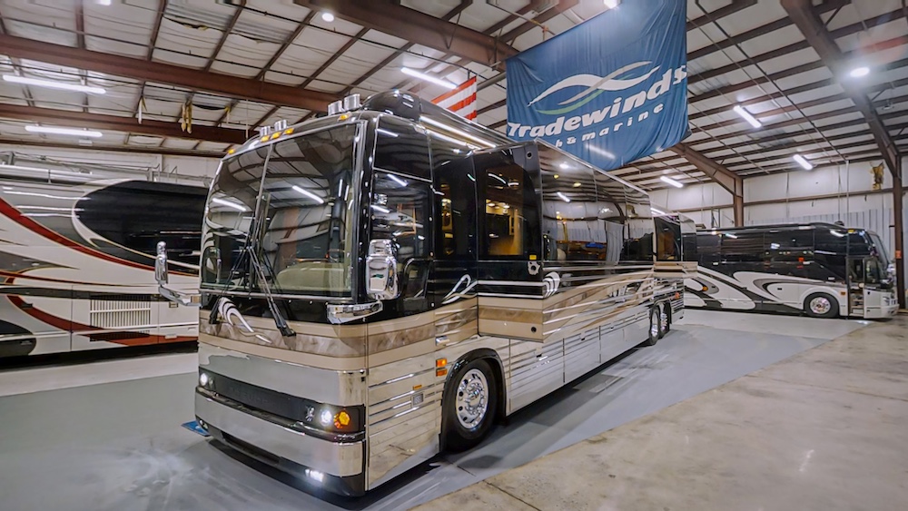 2001 Prevost Vision XLII For Sale