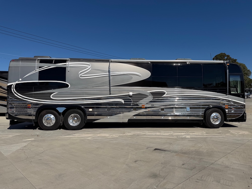 2002 Prevost Country Coach XLII For Sale