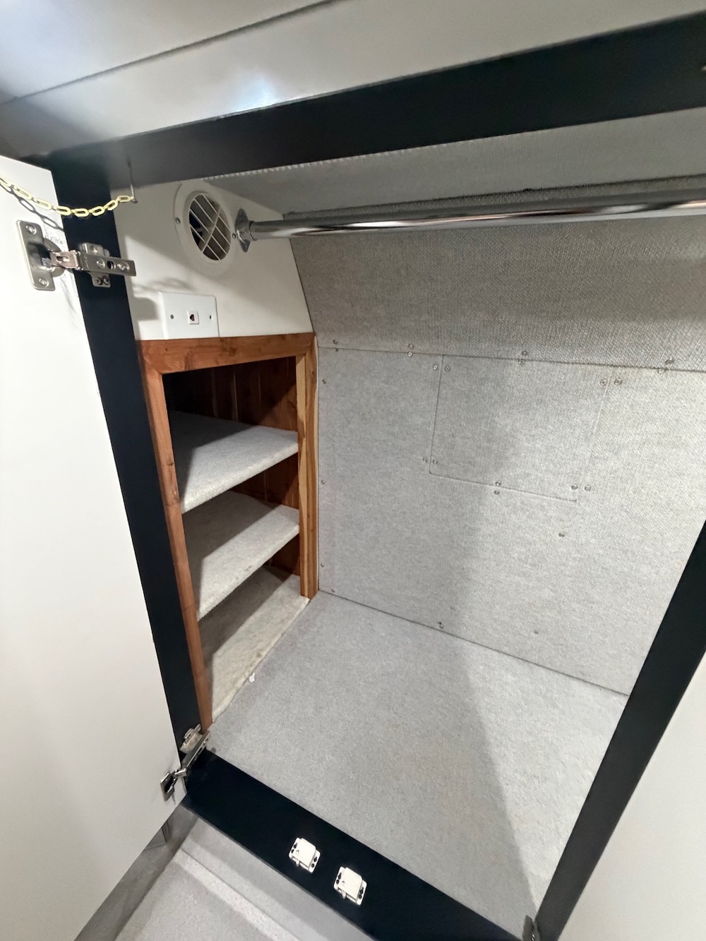 2002 Prevost Country Coach XLII For Sale