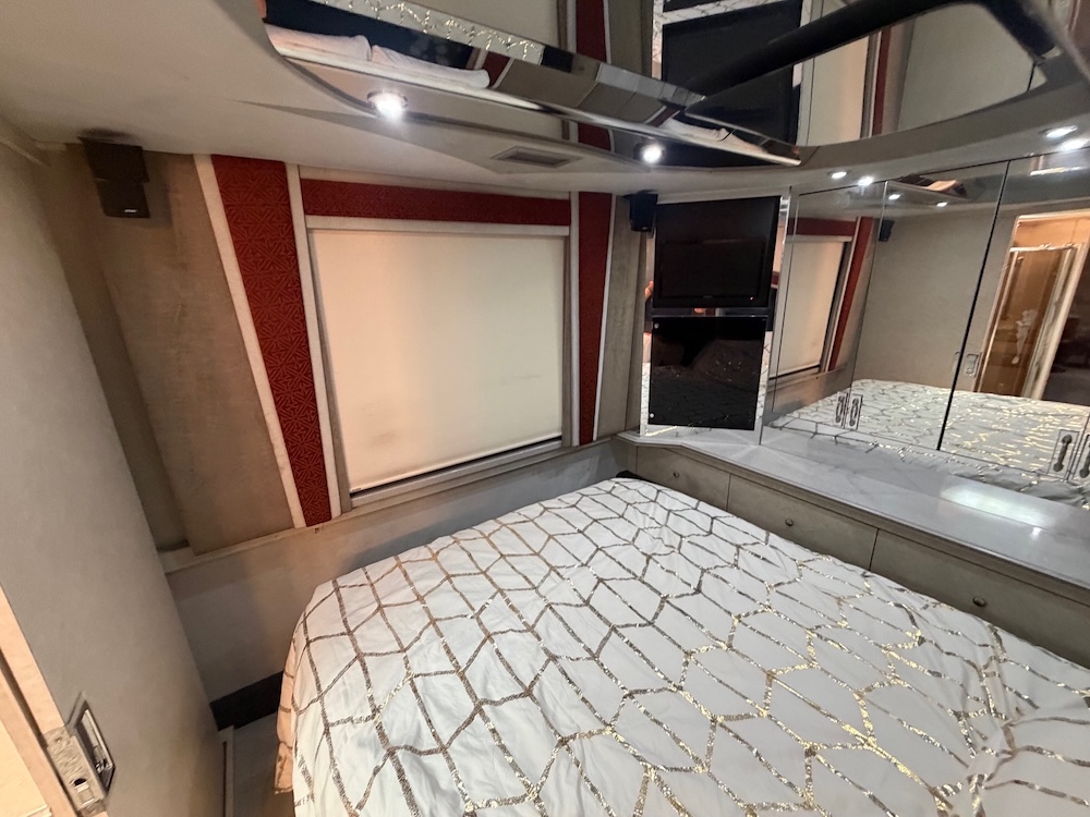 2002 Prevost Country Coach XLII For Sale