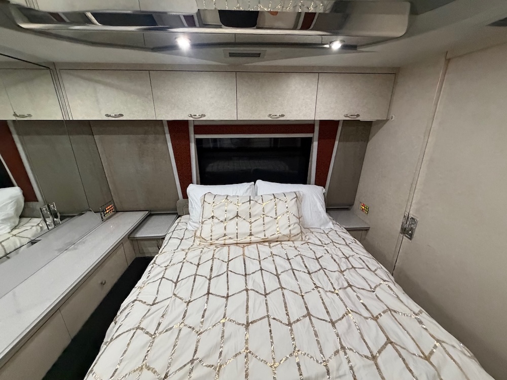 2002 Prevost Country Coach XLII For Sale