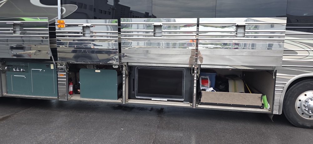 2002 Prevost AmericanXLII For Sale