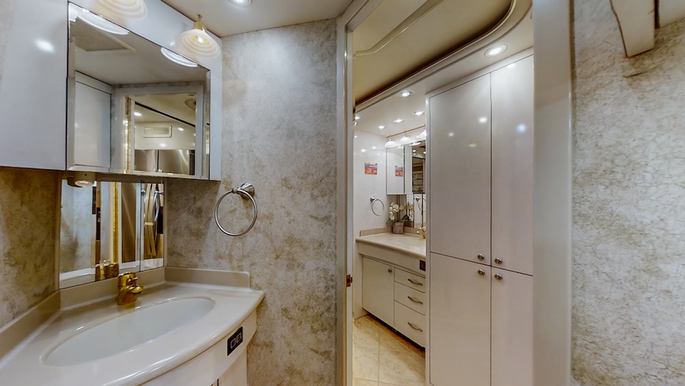 2002 Prevost American XLII For Sale