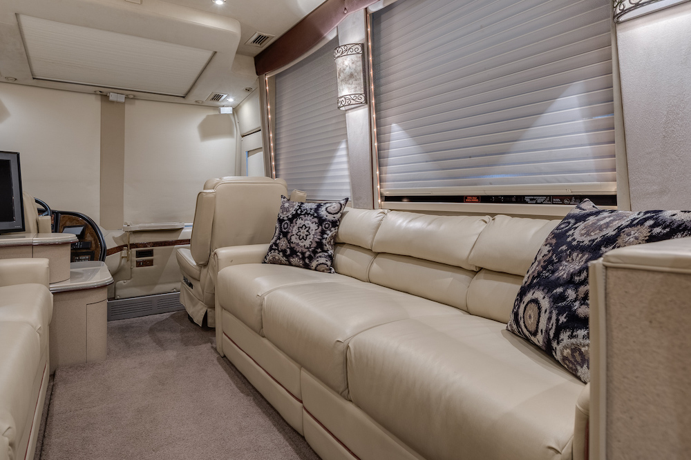 2002 Prevost Country Coach XLII For Sale