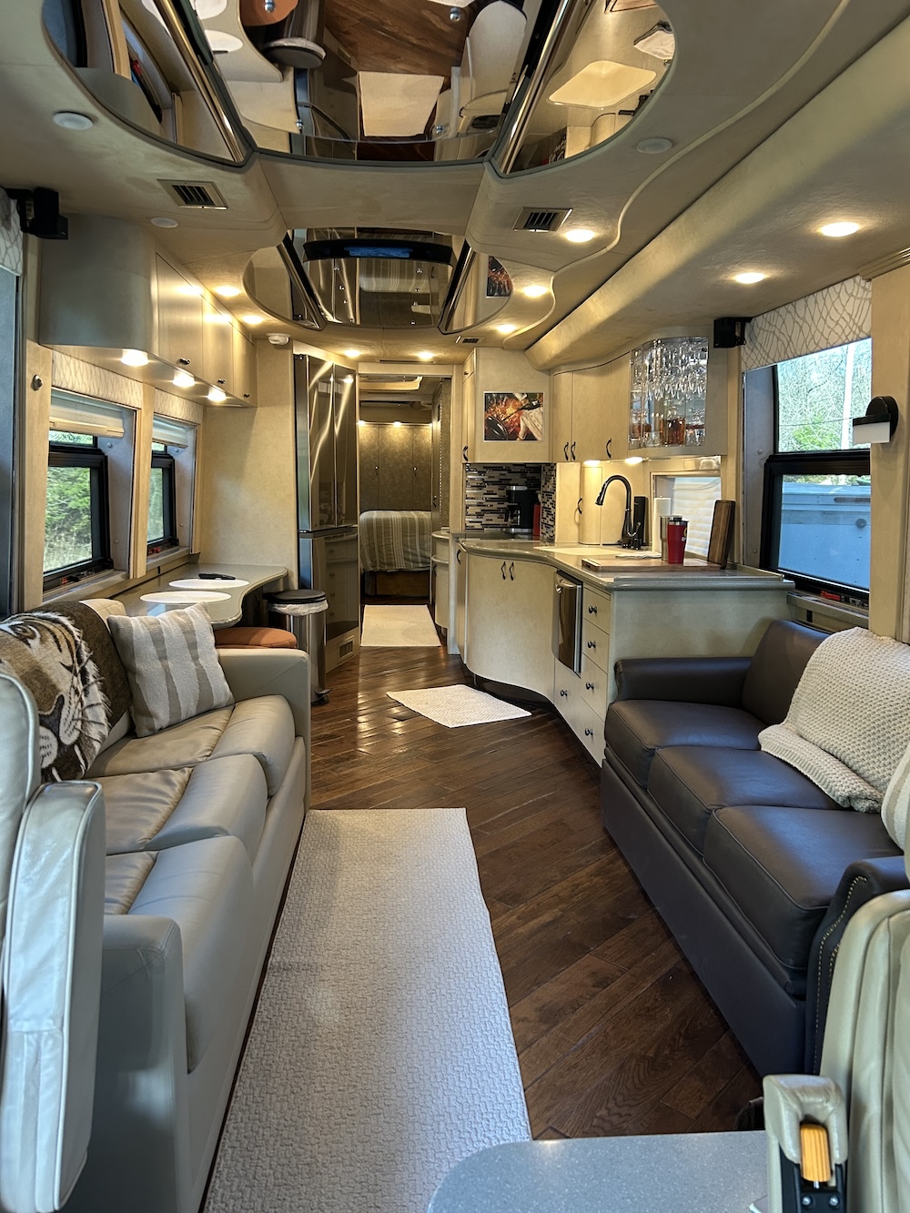 2002 Prevost Country Coach XLII For Sale