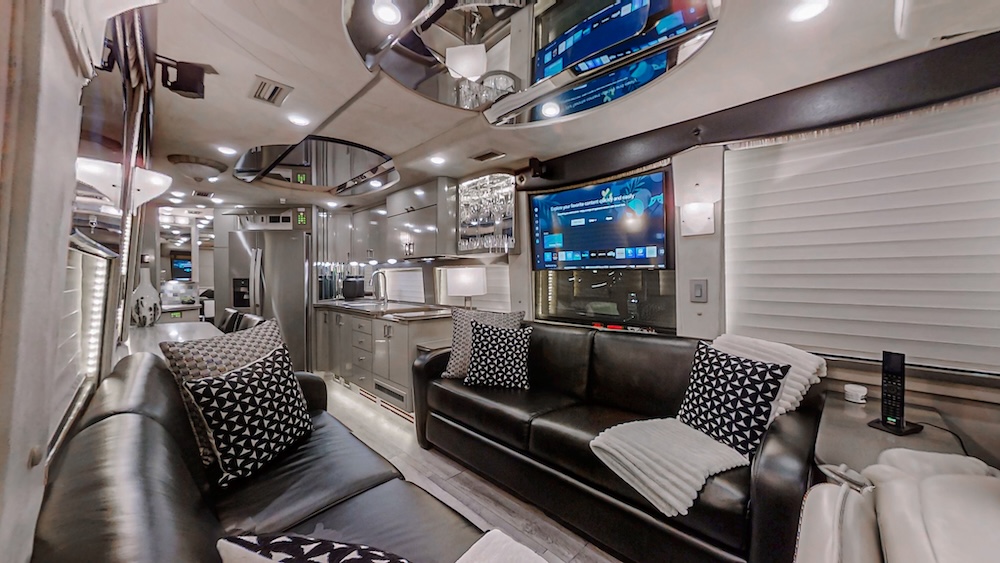 2002 Prevost Country Coach XLII For Sale