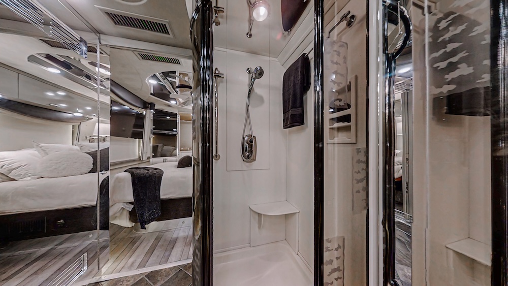 2002 Prevost Country Coach XLII For Sale