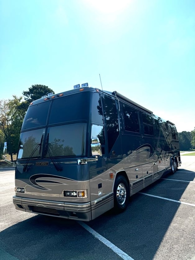 2002 Prevost Featherlite  H3-45 For Sale