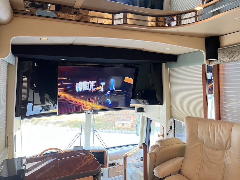 2002 Prevost Featherlite H3-45 For Sale