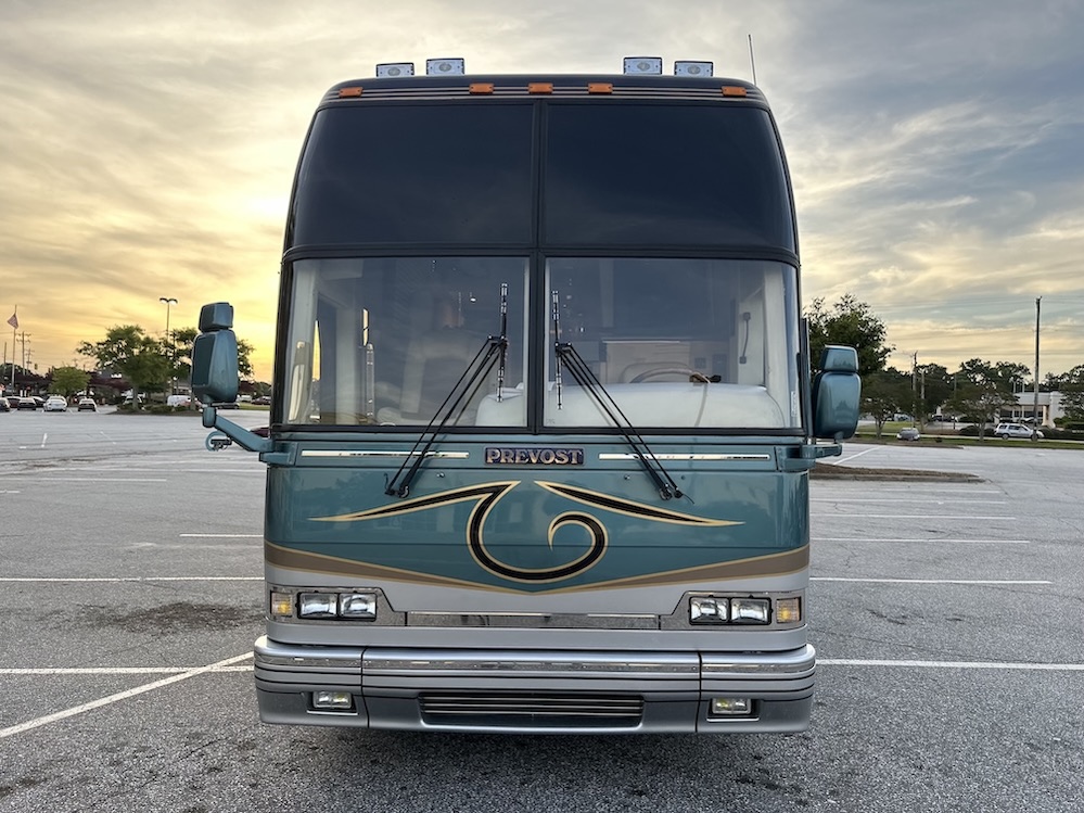 2002 Prevost Featherlite H3-45 For Sale