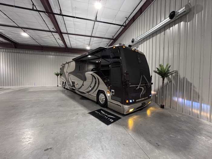 2002 Prevost Featherlite H3-45 For Sale