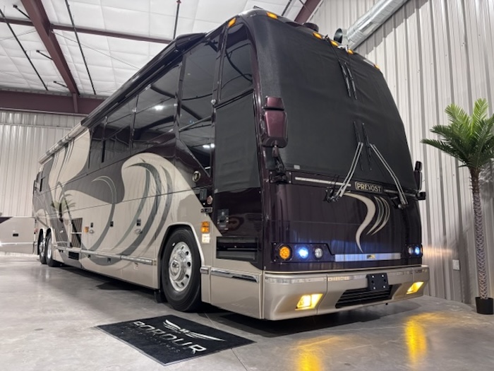 2002 Prevost Featherlite H3-45 For Sale