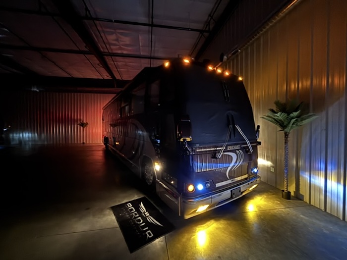 2002 Prevost Featherlite H3-45 For Sale