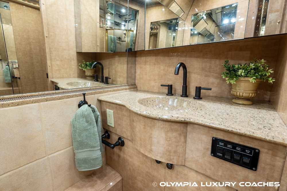 2002 Prevost Liberty XLII For Sale