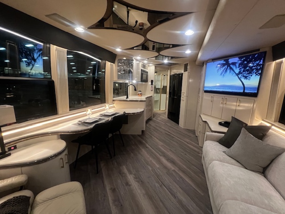 2002 Prevost Marathon XLII For Sale