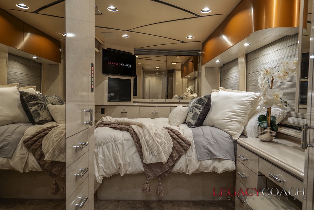 2002 Prevost Marathon XLII For Sale