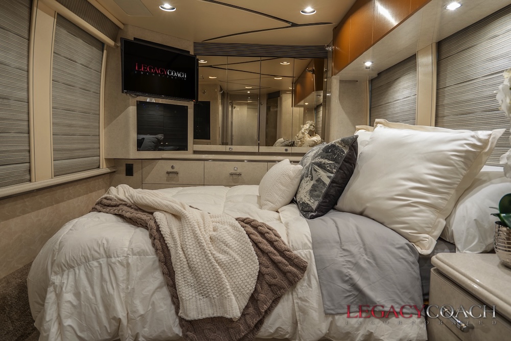 2002 Prevost Marathon XLII For Sale