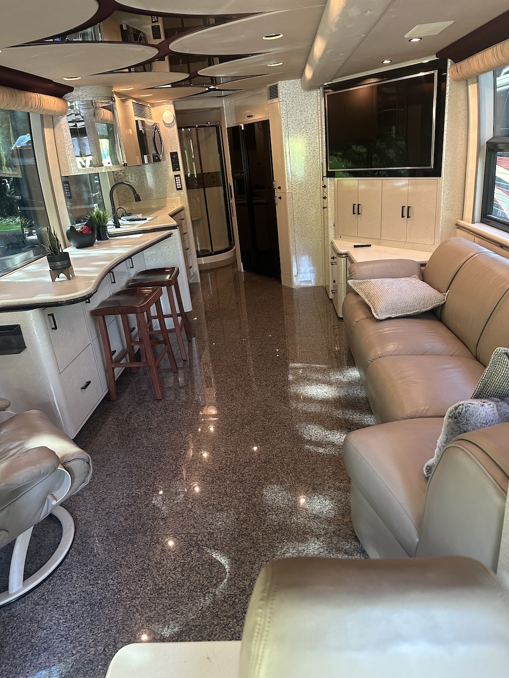 2002 Prevost Marathon XLII For Sale